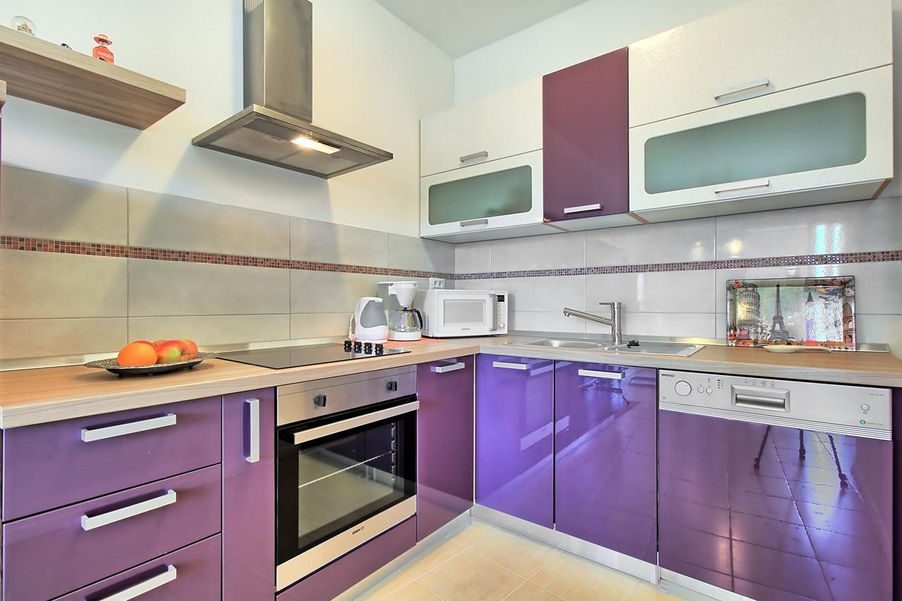 Summertime House With Apartment Umag Exterior foto